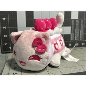 Aphmau MeeMeows Litter 3 Mystery Surprise Plush 6" Strawberry Shortcake Cat